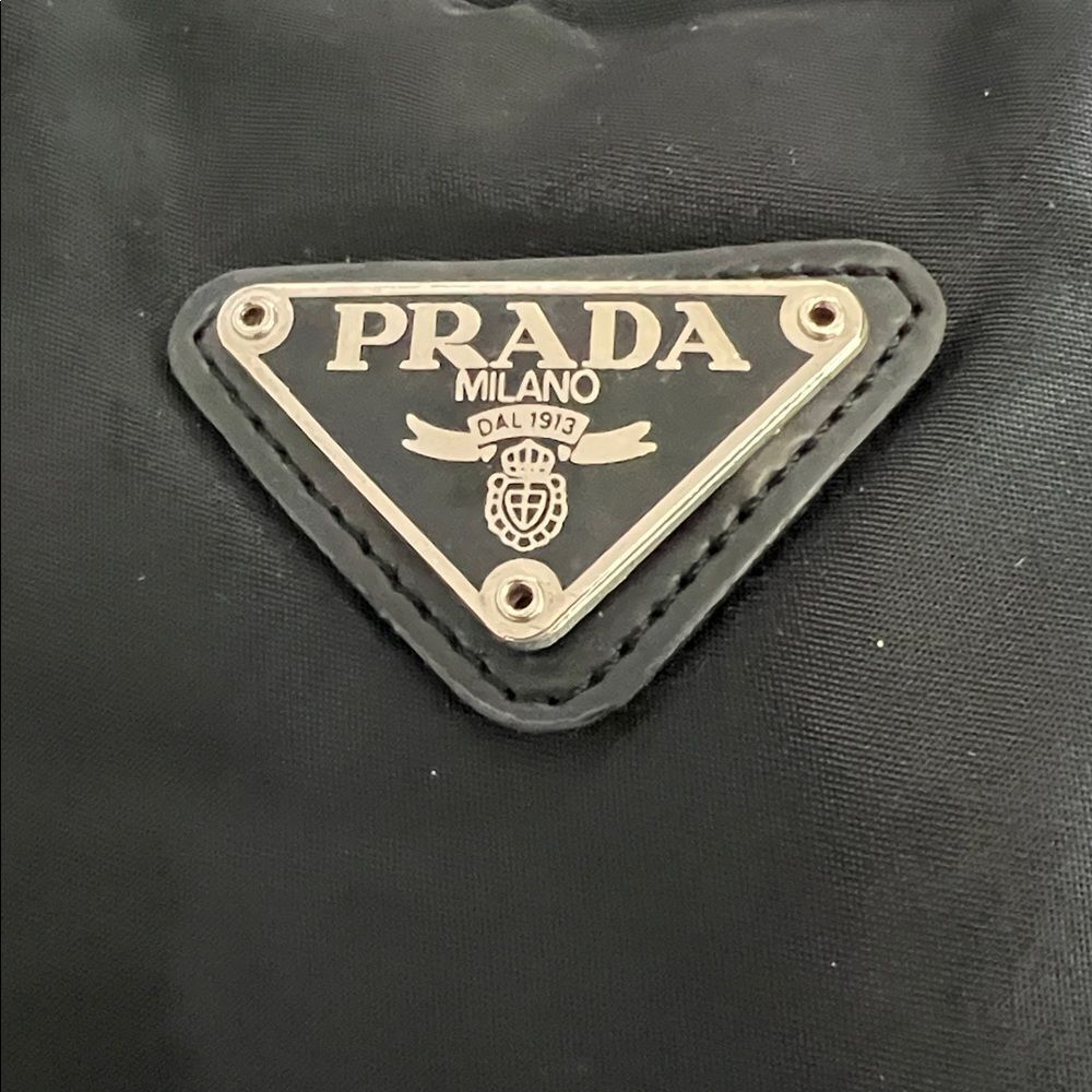 Vintage Prada black nylon handbag - Picture 2 of 9